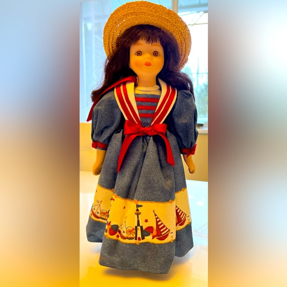 Vintage Seaside porcelain doll. - Picture 1 of 1